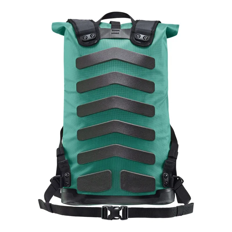 Ortlieb Commuter-Daypack 21L in Green-4